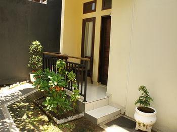 Sari Agung Hotel 2*